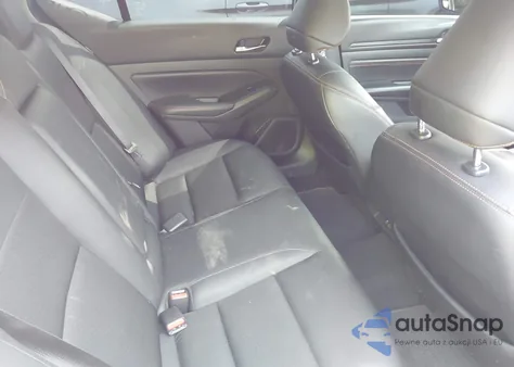 2021 Nissan Altima Sr Vc-Turbo Fwd z USA, uszkodzony, nr VIN 1N4AL4CV4MN301105